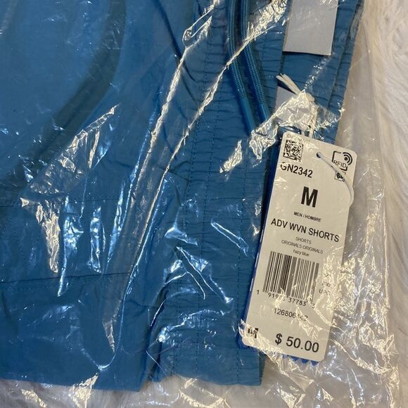 ADIDAS - Originals Adventure Woven Cargo Shorts GN2342 - Picture 6 of 6